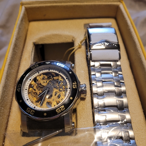 RARE INVICTA Skeleton Mechanical Men's Watch BNWT - Picture 10 of 11